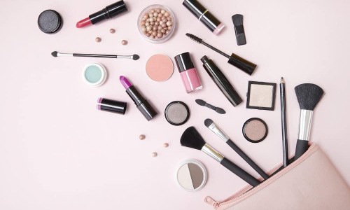 Kozmetik Üretiminde Kullanılan Temel Kimyasallar ve Güvenli Tedarik Süreci